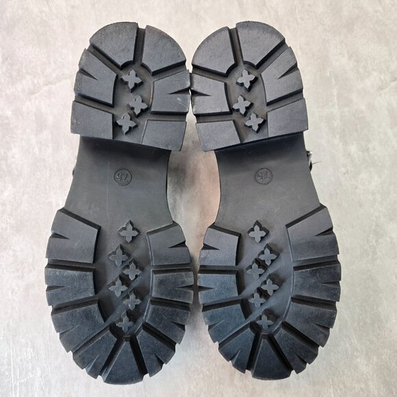 Madden Girl Black Chunky Heel Mary Janes - Picture 7 of 12